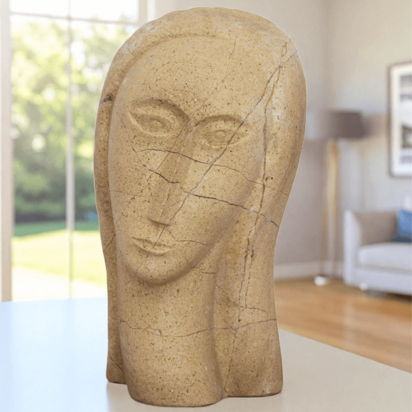 pera Art Déco in pietra naturale proveniente da Bisaccia