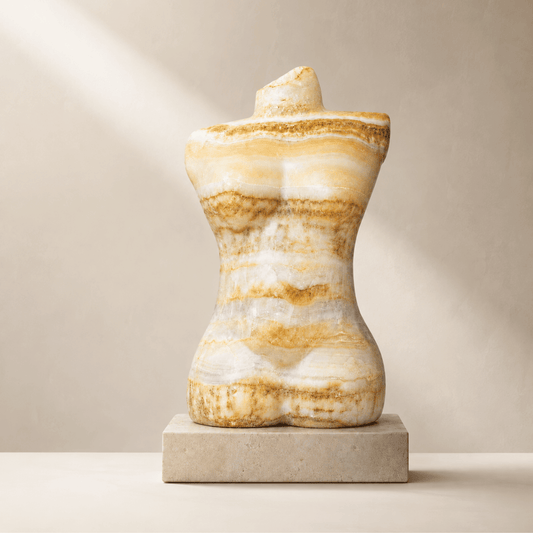 Giovane Donna Busto Scultoreo in Onice Arancione di Gesualdo | Sculture Melillo