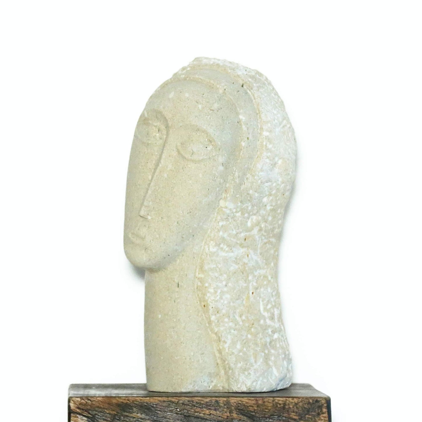 Opera moderna ispirata alla scultura di Modigliani
