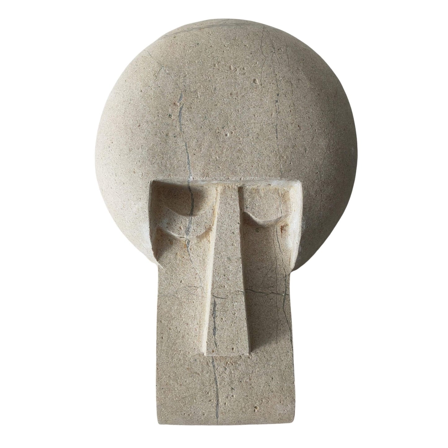 Maschera decorativa artigianale in pietra naturale di Bisaccia, scolpita a mano in calcare.