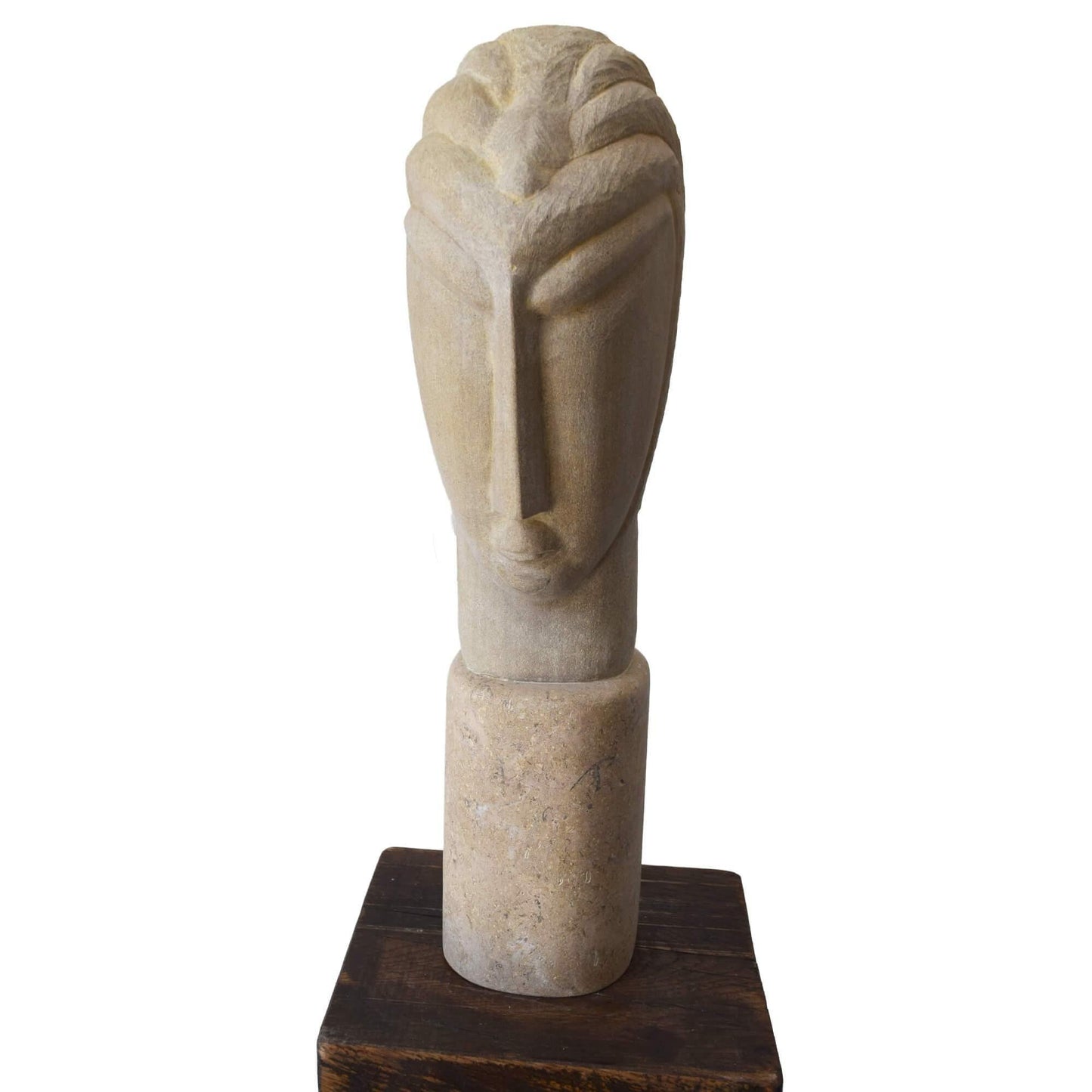 Scultura “testa” scolpita a mano in pietra calcarea naturale di Bisaccia, vista frontale, stile Art Déco.