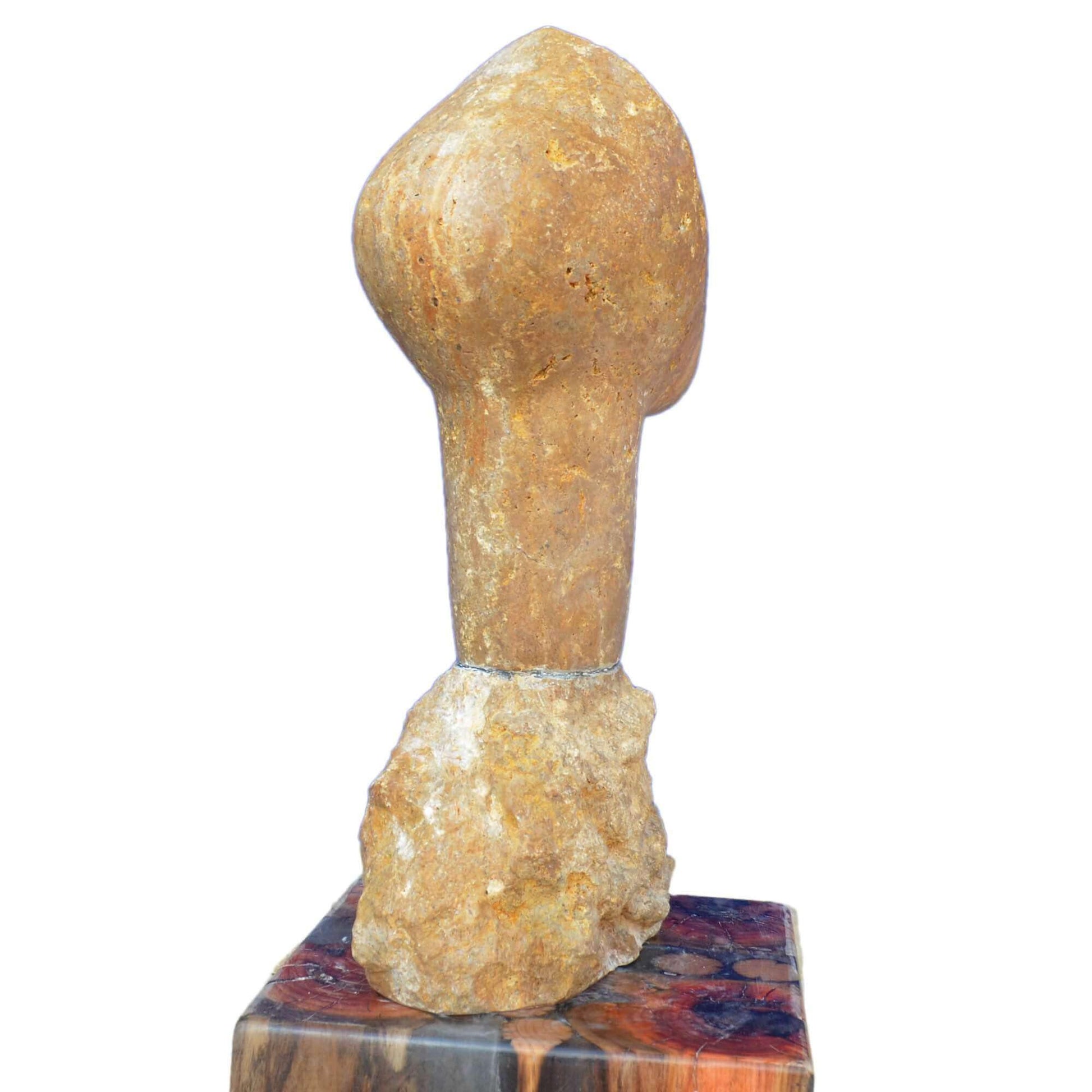 Statua scolpita a mano in pietra naturale del Sud Italia