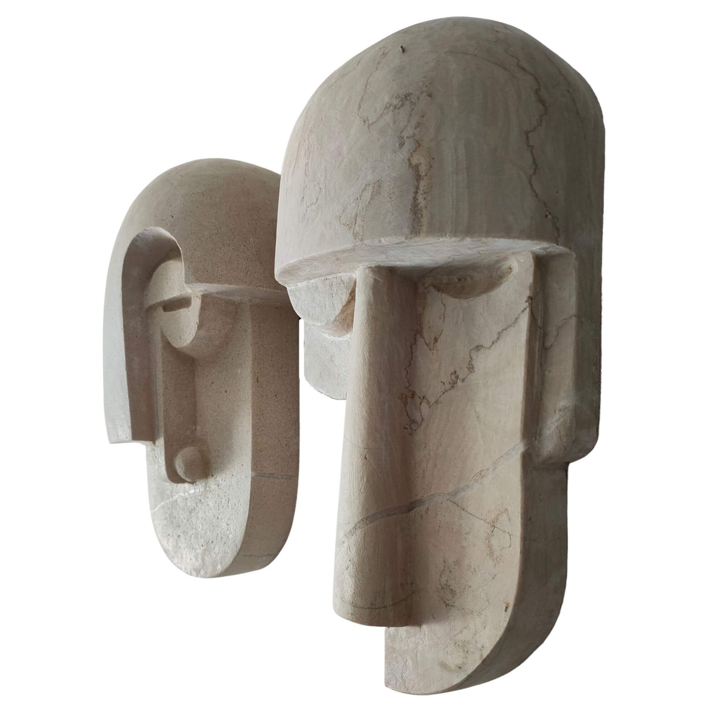 Volti dell’Amore, sculture da parete artigianali simbolo di armonia e amore eterno.