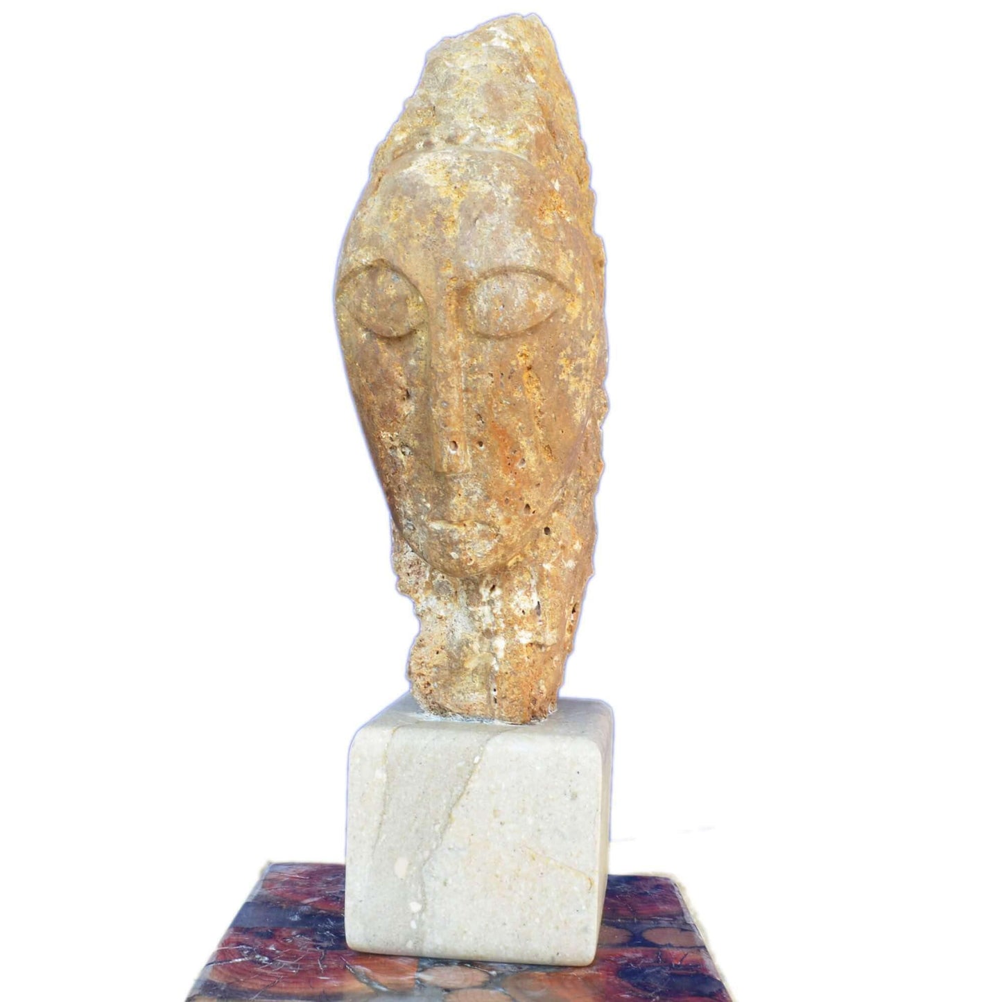 Scultura contemporanea in travertino rosso e pietra calcarea