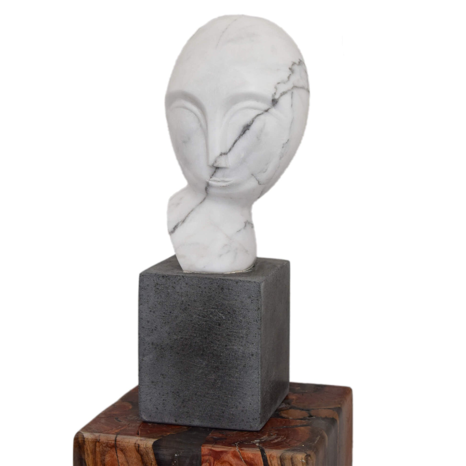 cultura moderna Danaïde ispirata a Brancusi in marmo di Carrara